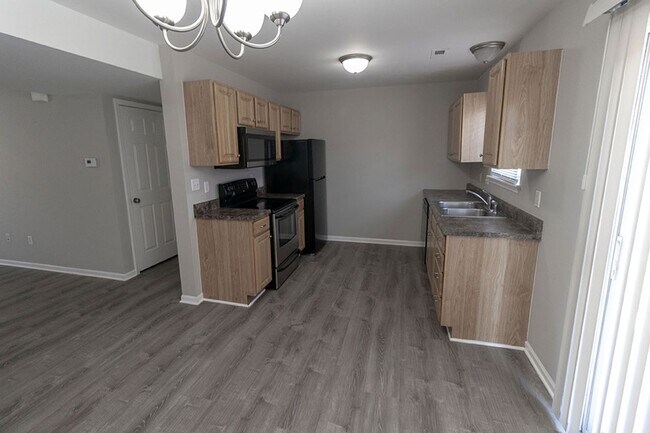 Building Photo - 4012-4014 Arctic Fox Dr.