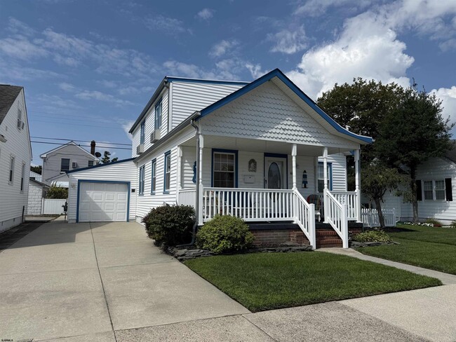 Building Photo - 206 N Mansfield Ave