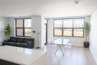 Building Photo - 737 Swann Ave