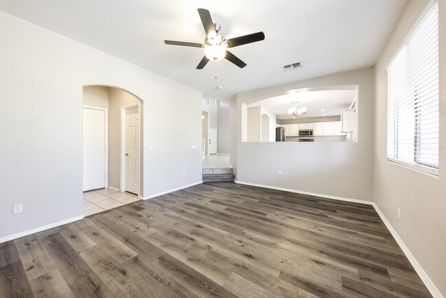 Building Photo - 15122 W Polk St