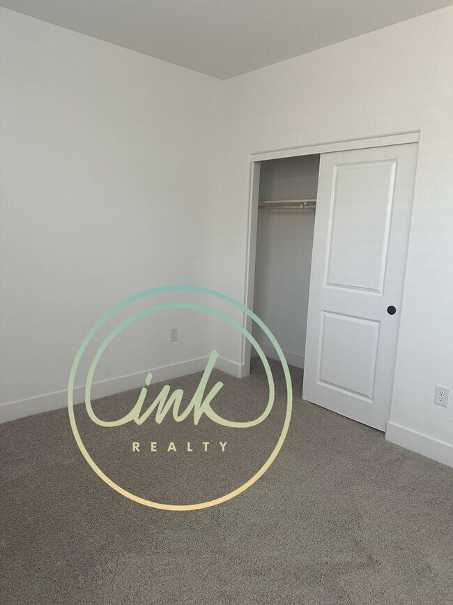 Building Photo - New Home in the Ridge at Valley Knolls Community