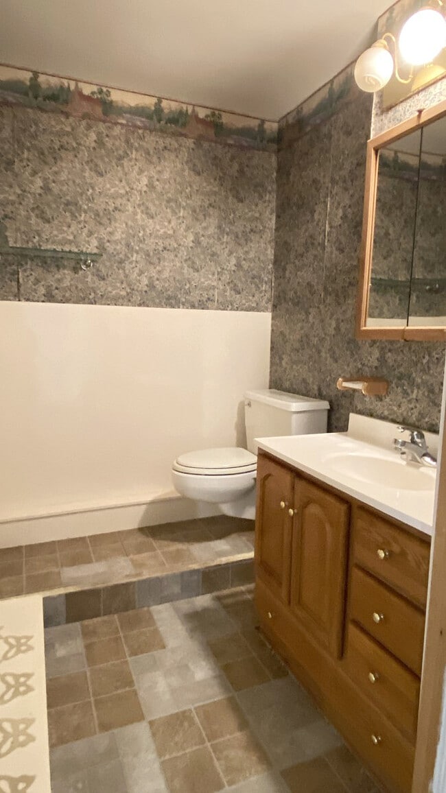 Building Photo - 1017 Audubon Ave