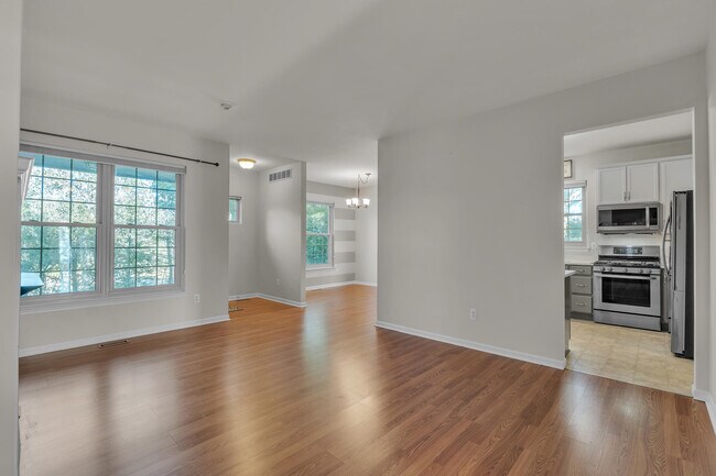 Building Photo - 41312 Maplewood Drive