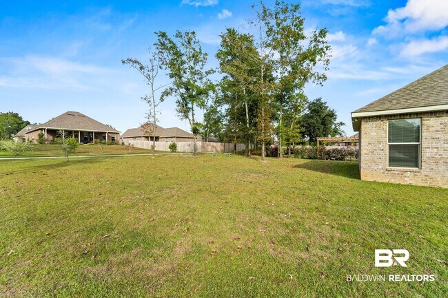Building Photo - 782 Serpentine Dr