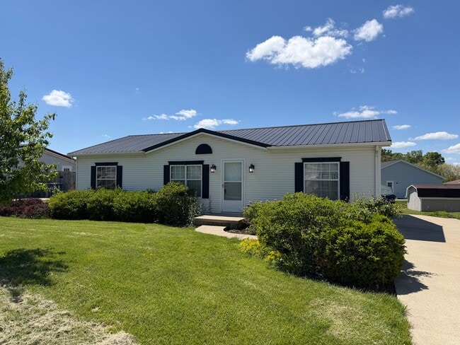 Building Photo - 229 Taylor Dr