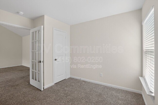 Building Photo - 512 Albert Anthony St