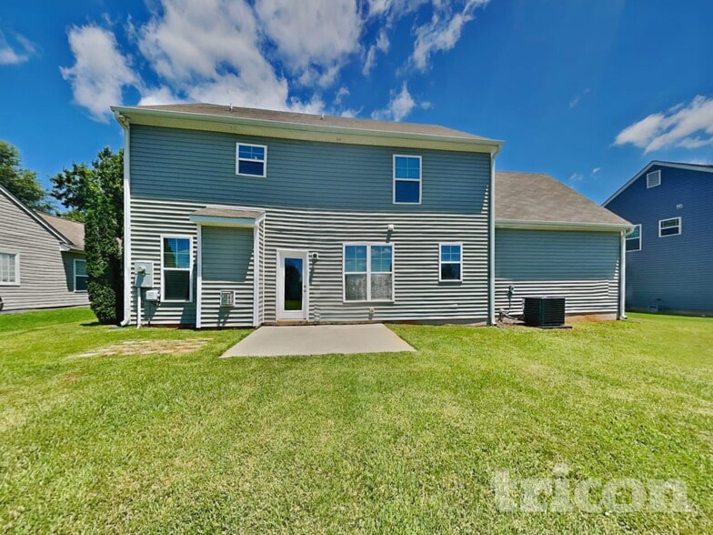 Building Photo - 120 Shore Pine Dr