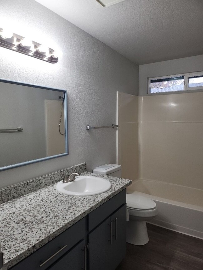 Building Photo - Modern 3 Bedroom Home with Spacious Backyard