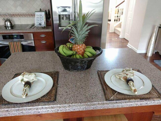 Building Photo - Stunning 3-Bedroom/3-Bathroom in Sunny Ewa...