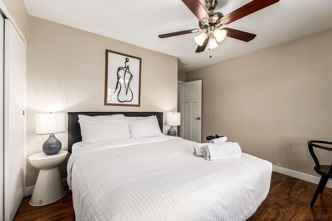 Building Photo - 8719 E Osborn Rd