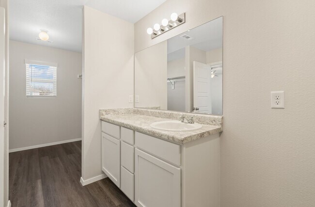 Building Photo - 3311 Gulley Ln