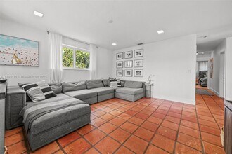 Building Photo - 8750 SW 125th Terrace