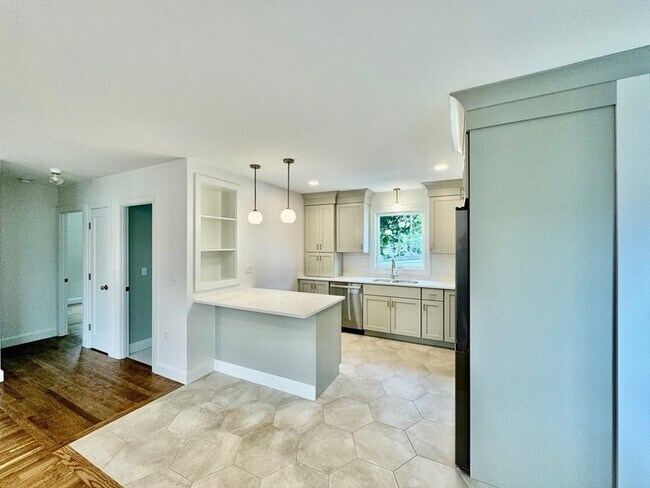 Building Photo - 40 Judy Ln