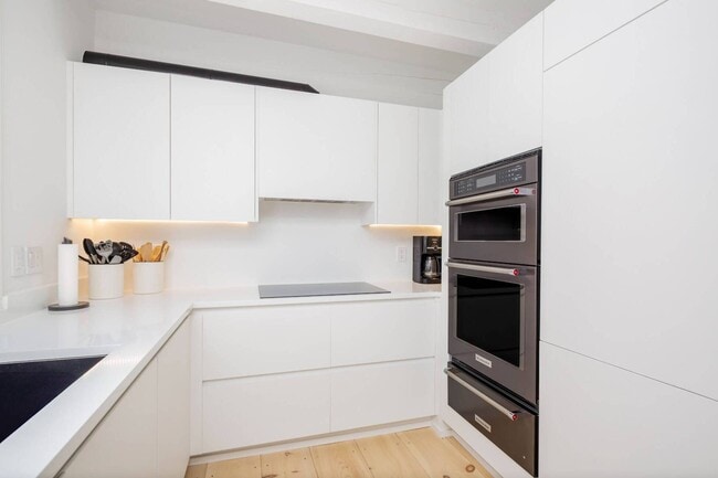 Building Photo - 57 Osborne Ln