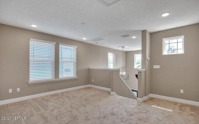 Building Photo - 230 Vista Lake Cir