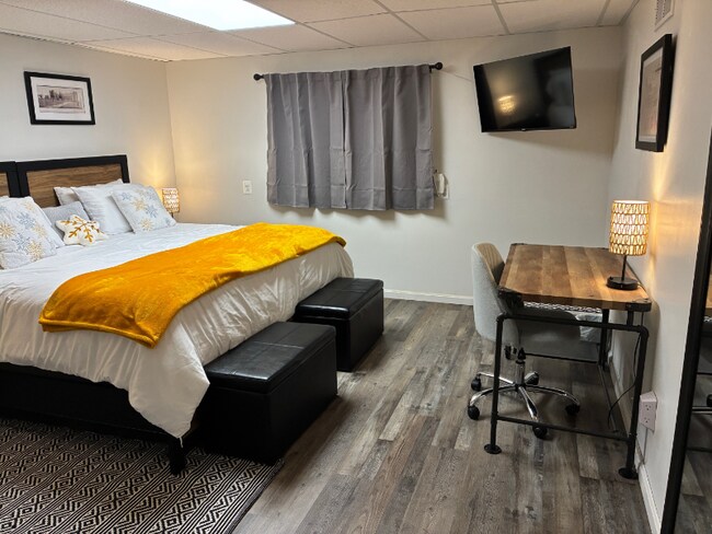 Building Photo - 244 Toby Rd