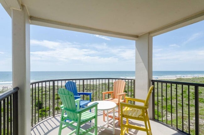 Building Photo - 2400 N Lumina Ave