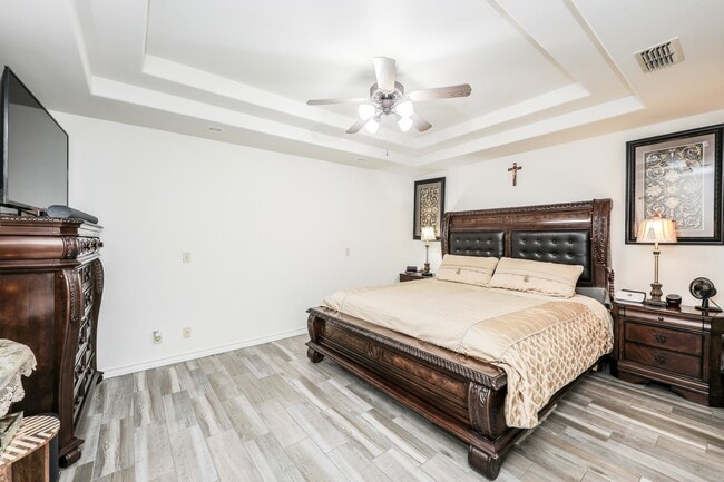 Building Photo - 2040 Cochiti Dr