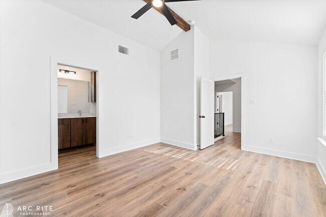 Building Photo - 4509 22nd Pl