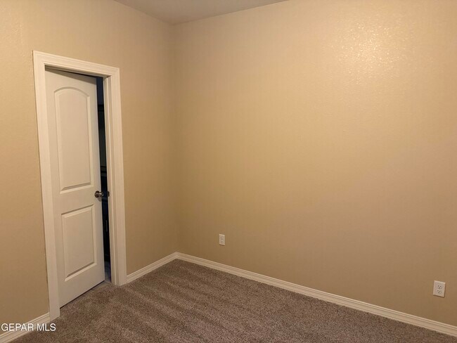 Building Photo - 416 Quiet Pr Dr