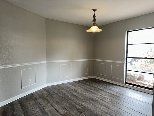 Building Photo - COUNTRY PLACE POOL HOME ON CUL-DE-SAC LOT