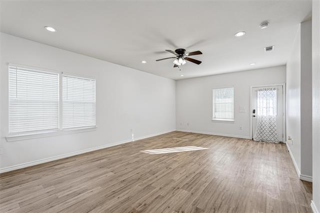 Building Photo - 124 Chris Dr