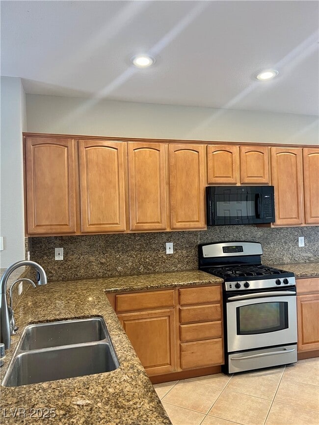 Building Photo - 2460 Calvert City Dr