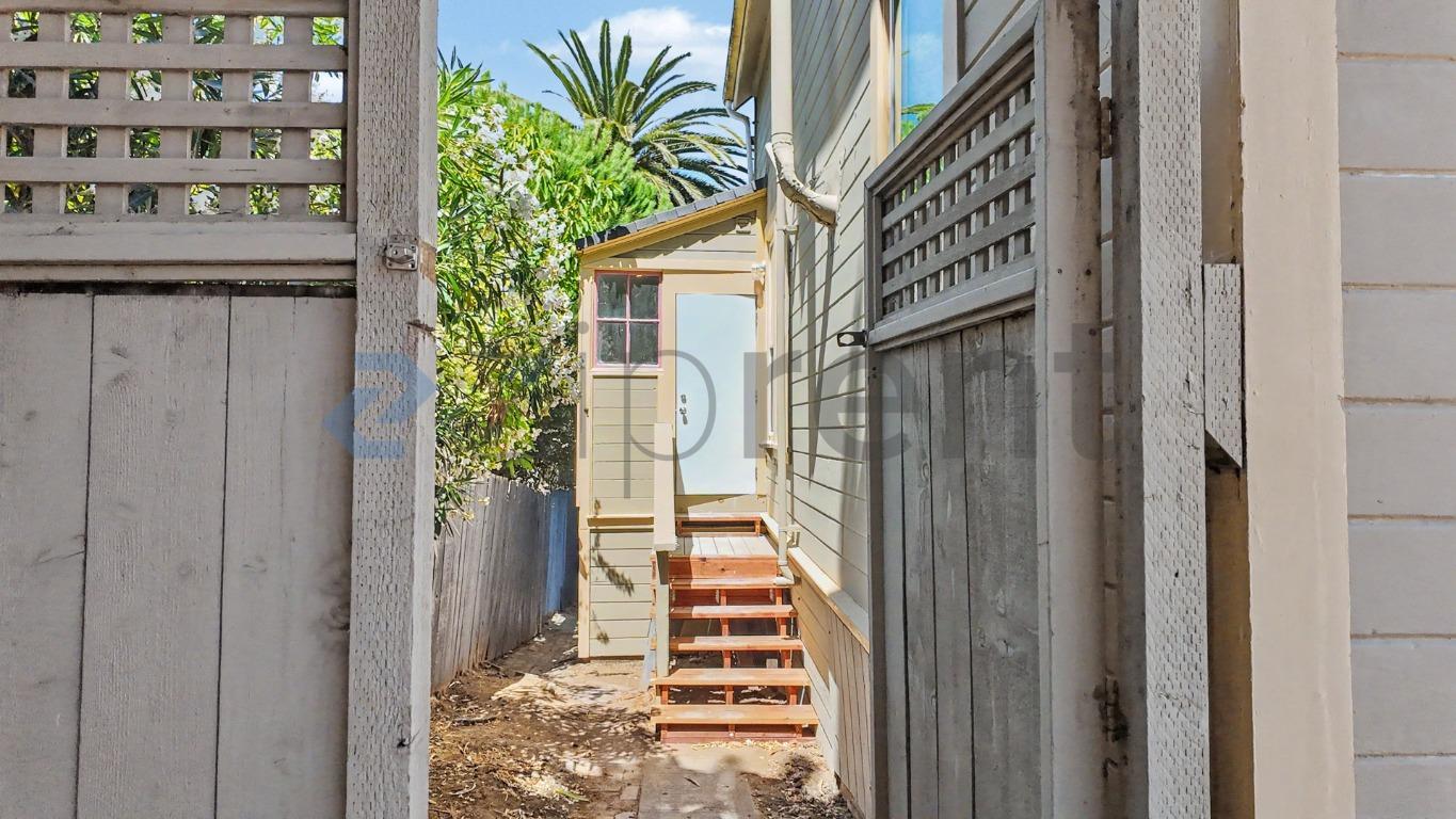 Building Photo - Unit Apt 1