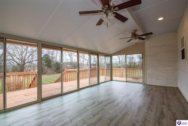 Building Photo - 45 Crosslin Ct