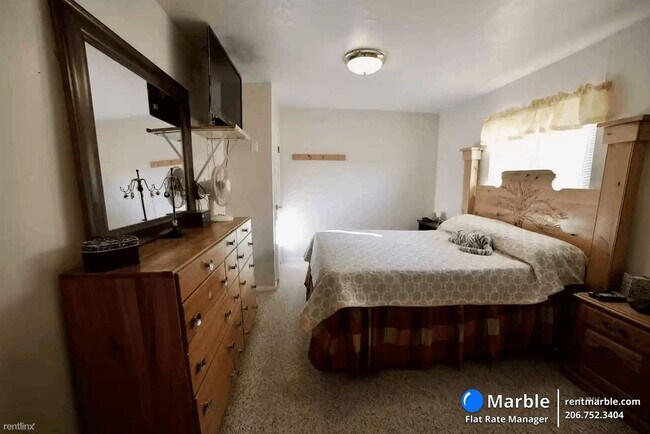 Building Photo - 4 br, 2 bath House - 442 E 100 S Unit 1