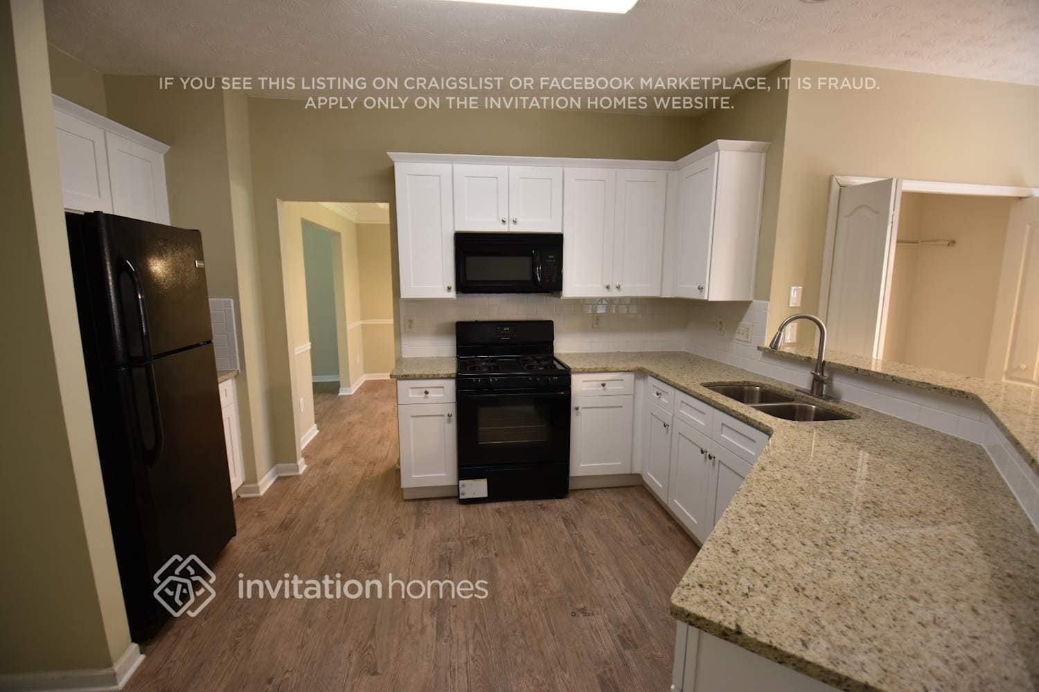 Building Photo - 1810 Fairpointe Trce