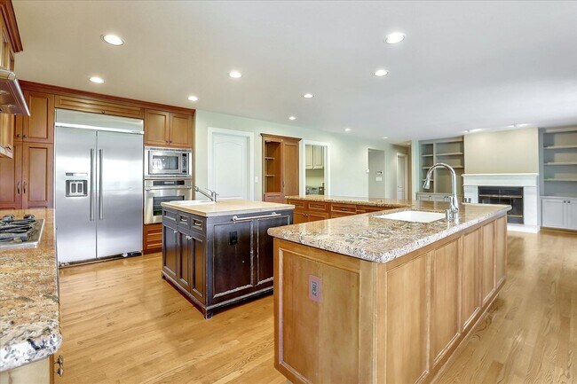 Building Photo - 13993 Alta Vista Ave