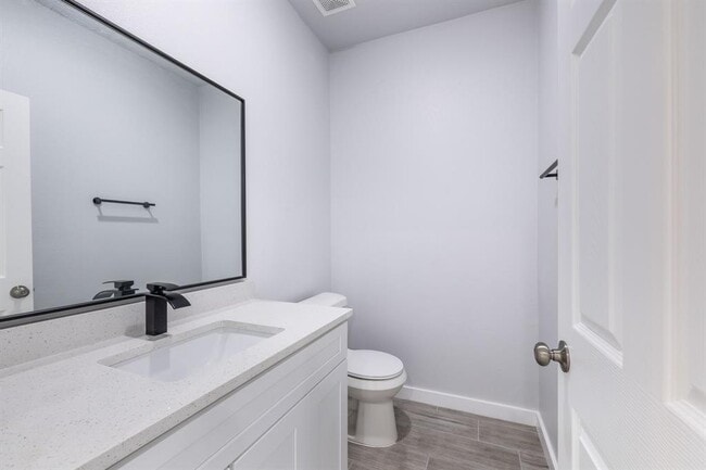 Building Photo - 600 Kimbro #B St