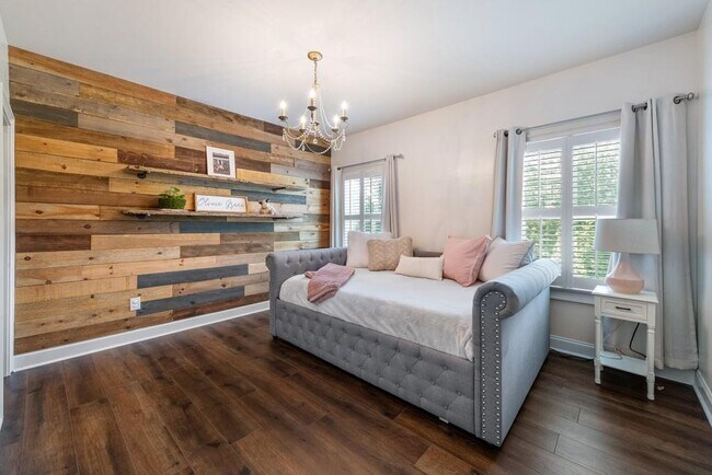 Building Photo - 4020 Manor Oak Cir