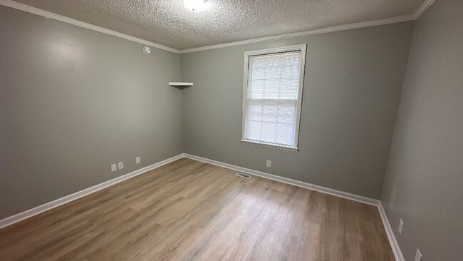 Building Photo - Beautiful, 4 Bedroom, 3 Bath House in Nash...