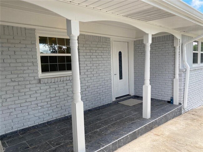Building Photo - 2251 S Hairston Rd