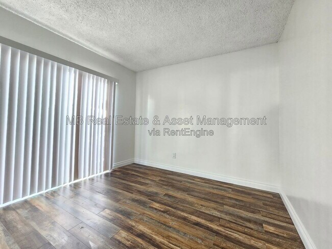 Building Photo - 1745 W 165th Pl