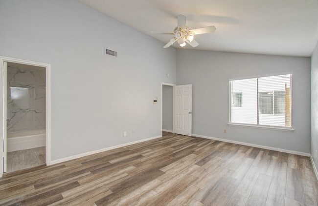 Building Photo - 6326 Briar Terrace Dr