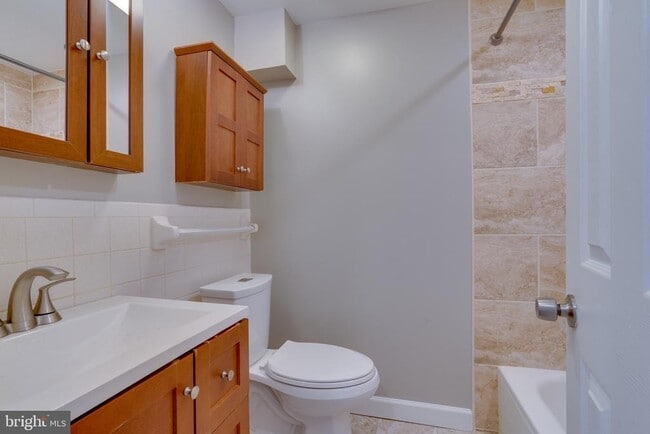 Building Photo - 1206 Riggs Ct