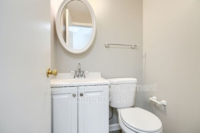 Building Photo - 12 Perryfalls Pl