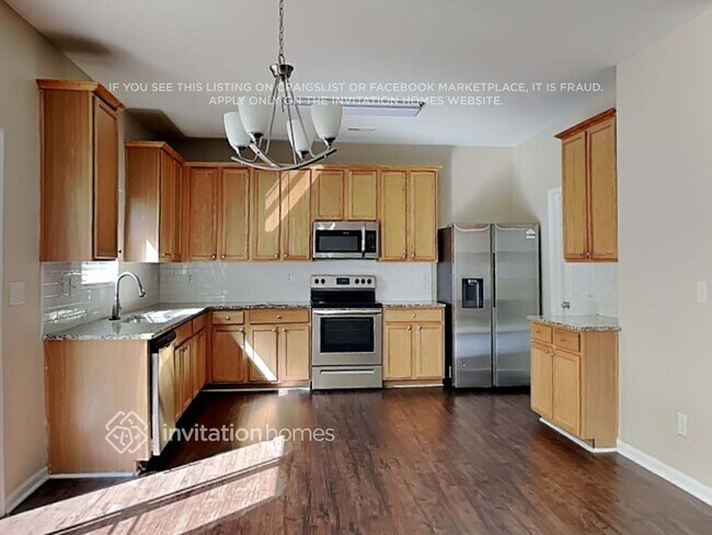 Building Photo - 7307 Lamplighter Close Dr