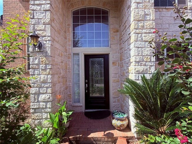Building Photo - 13907 Normandy Ct