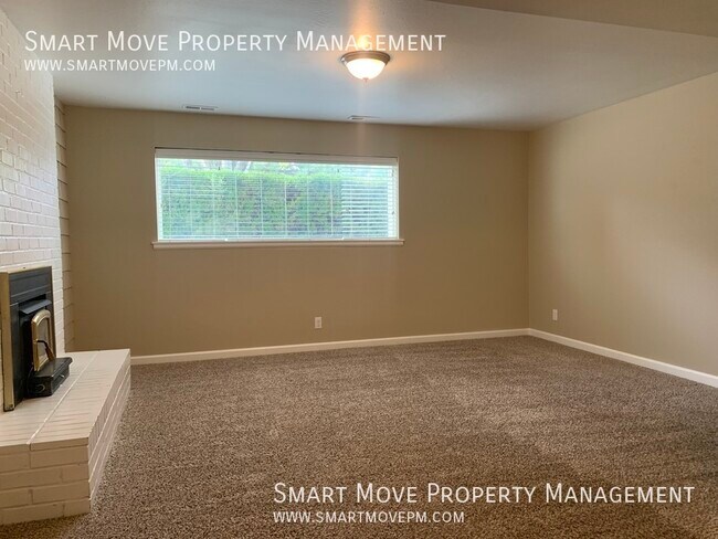 Building Photo - Upgraded split level 4 bed home in West Bench