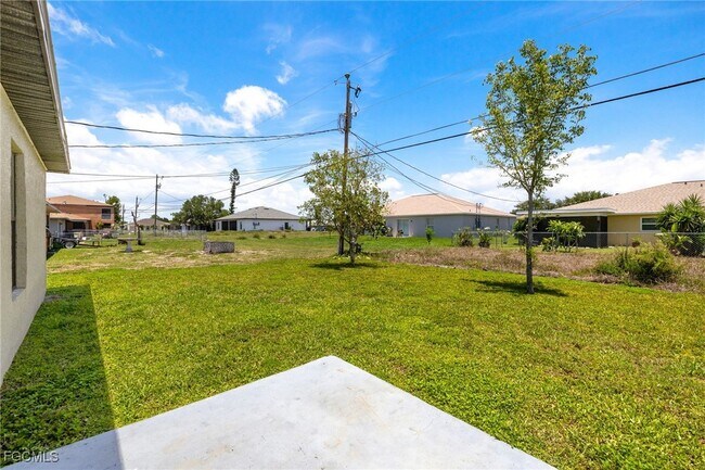 Building Photo - 4111 Skyline Blvd