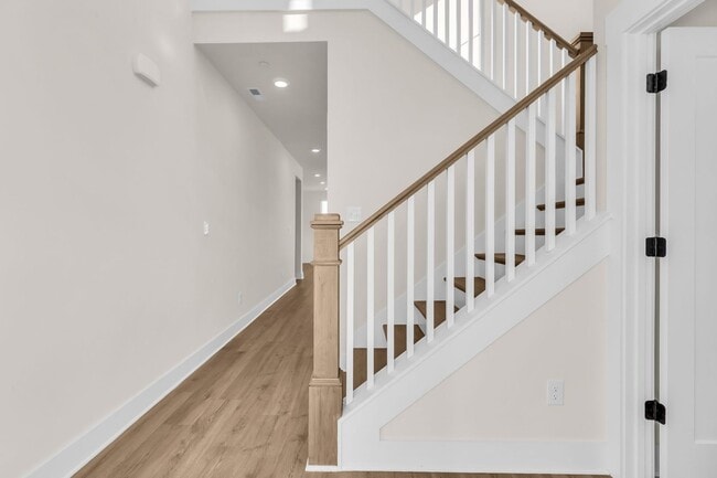 Building Photo - Charming New Build