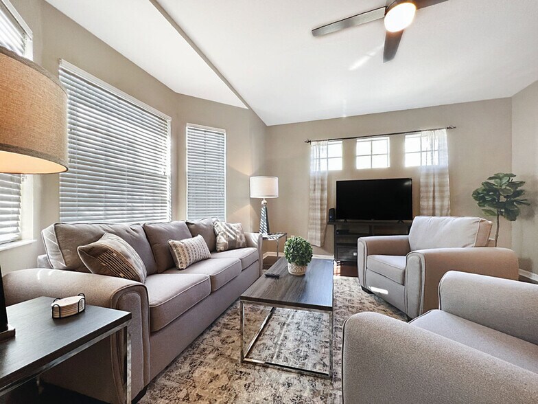 Building Photo - 14021 Citrus Crest Cir