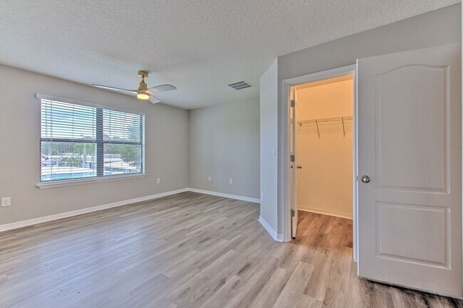 Building Photo - 5116 Bay Isle Cir