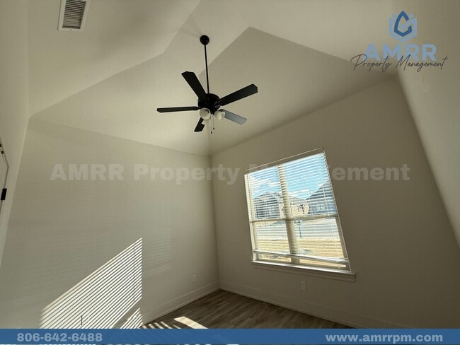 Building Photo - 1704 102nd St