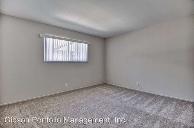 Building Photo - 1665 6th Ave