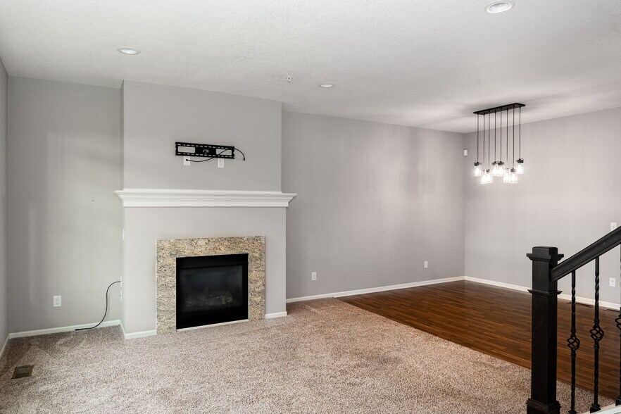 Living room with Fire place - 2676 133rd St W